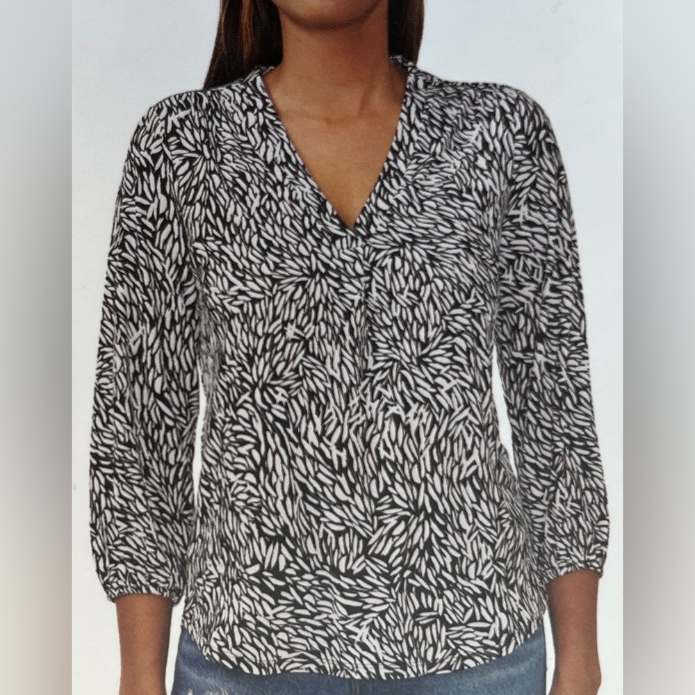 Vince Camuto black & white top size M - NWT - 0434DY-2A